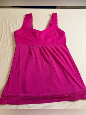 Lululemon Tame Me Tank Paris Perfection Pink Size 4 Yoga Athletic Gym Workout